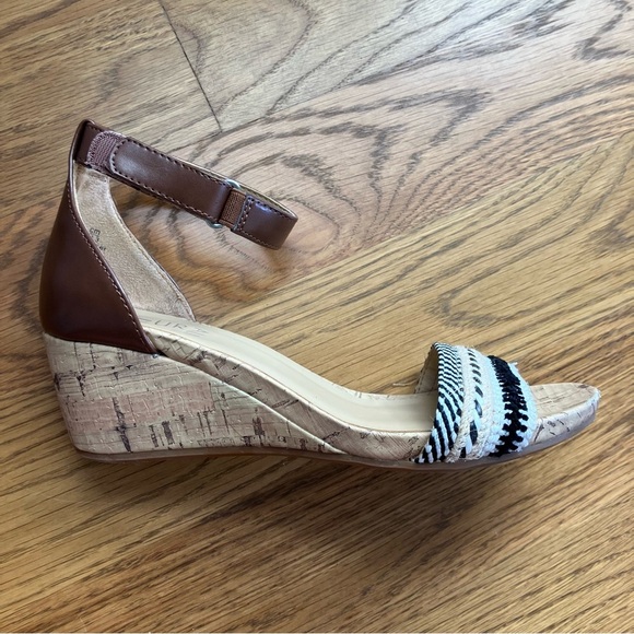 Naturalizer Areda Wedge Sandal Cork Bottom Woven Strap 6.5 - Picture 6 of 9